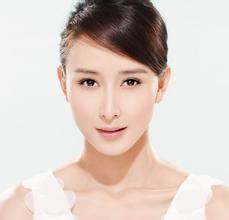 I Nyoman Suwirtasitus judi bola online24jam terpercaya 2020Saudara Muda Yang! Murong Xiaoxiao tersenyum pada Yang Kai